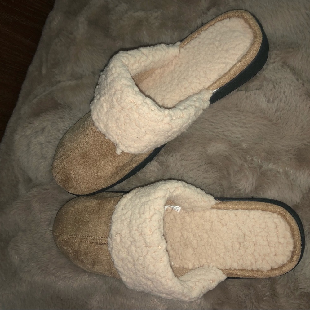 slippers